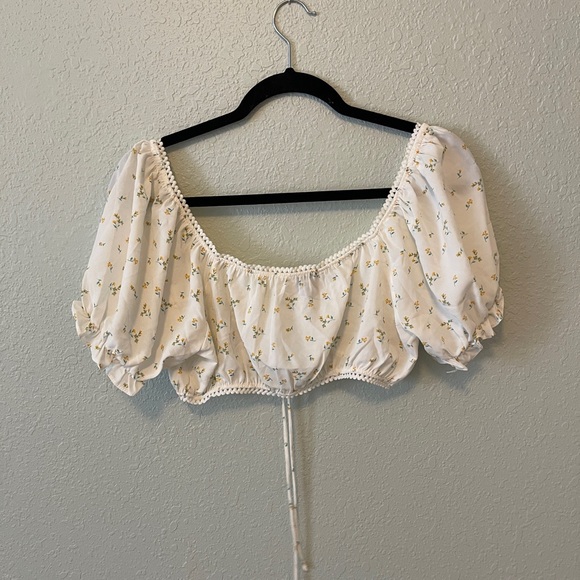 Cropped Princess Polly Cottage Core Tie Front Top - Picture 3 of 4